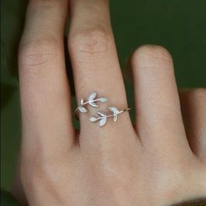 Leaf Adjustable Ring